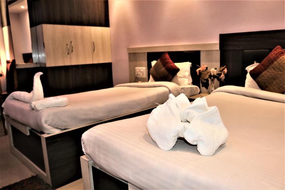 Hotel Vaishnavi Heights